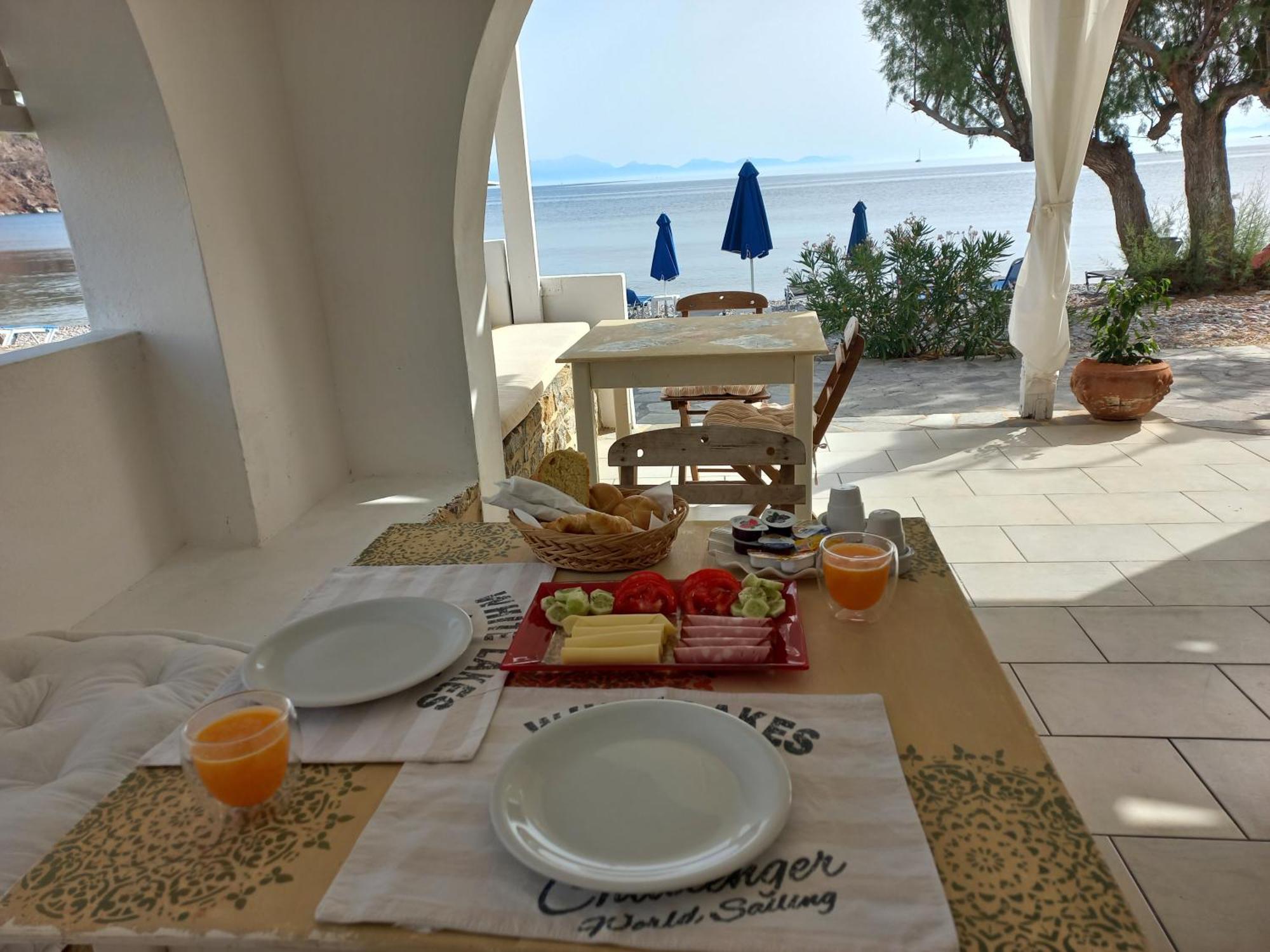 Pavlos Rooms Livadia  외부 사진